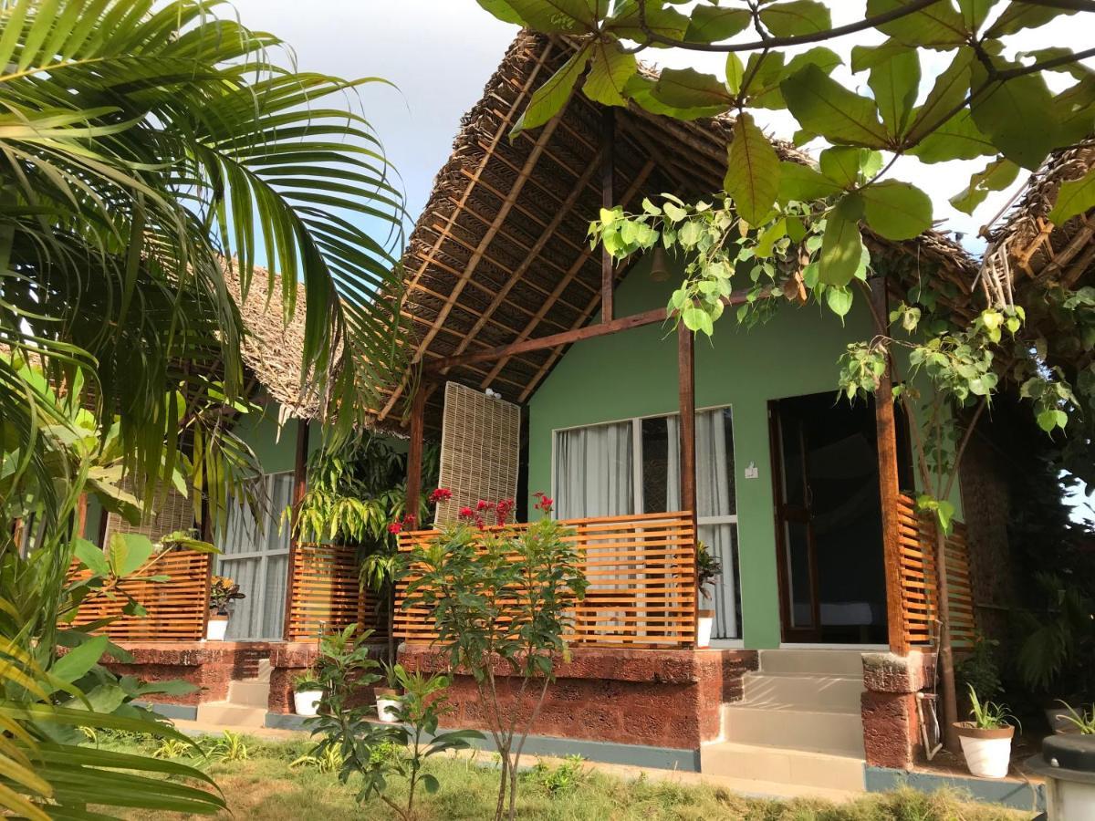 Akasa Goa Hotel ปาโลเลม ภายนอก รูปภาพ