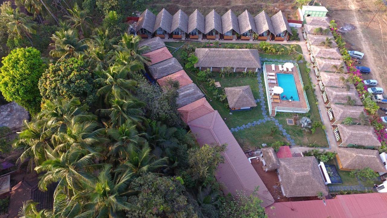 Akasa Goa Hotel ปาโลเลม ภายนอก รูปภาพ